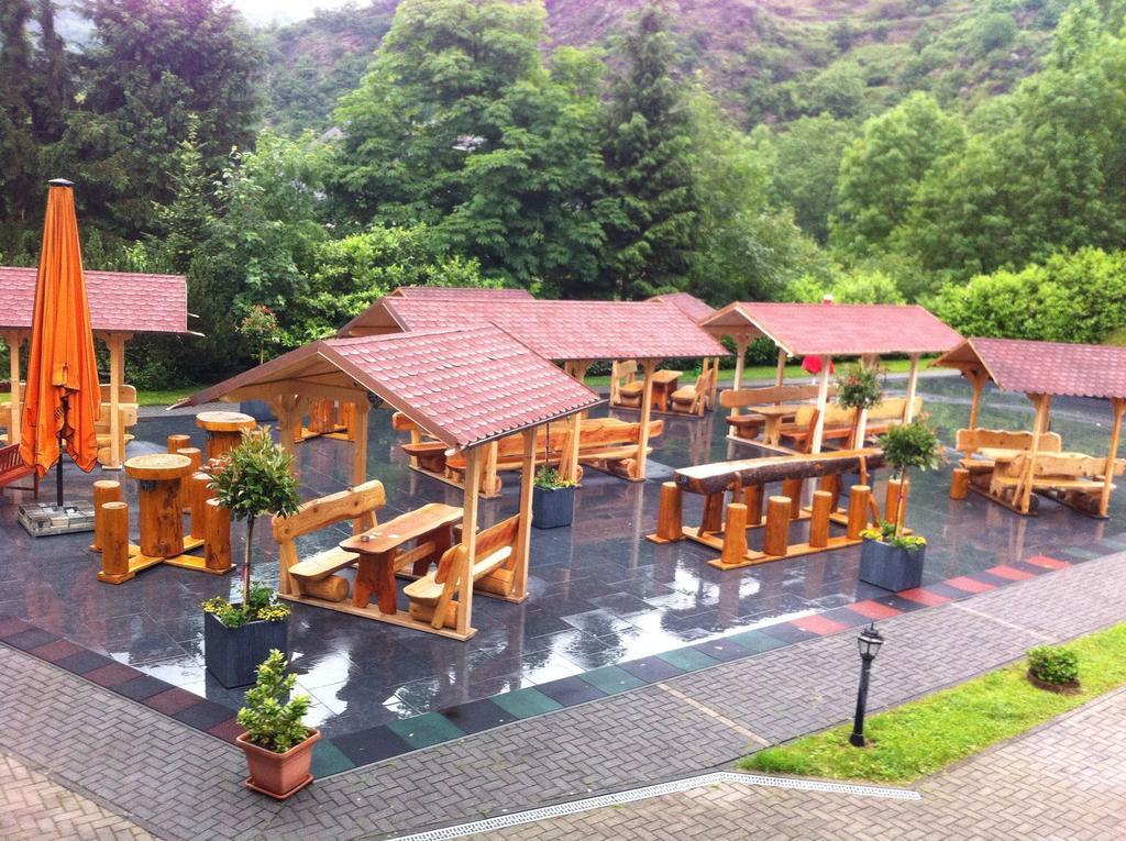 Moselhotel Waldeck Бурген Екстериор снимка